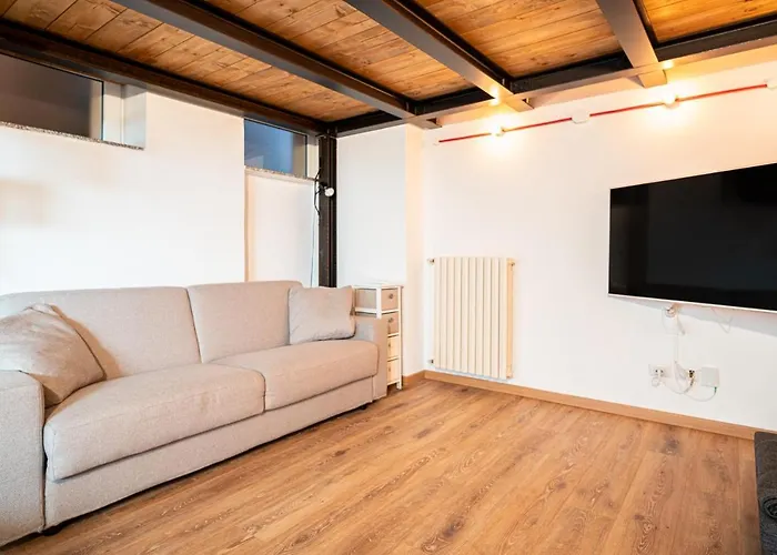 Navigli Area- New Loft Fully Equipped 5 Pax